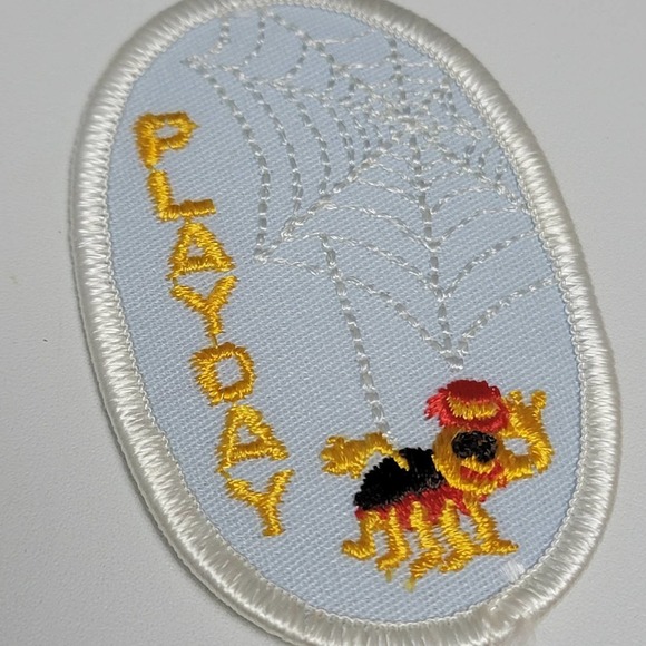 VTG Iron On Patch Spider Web Play Day 3" Oval - Picture 2 of 7